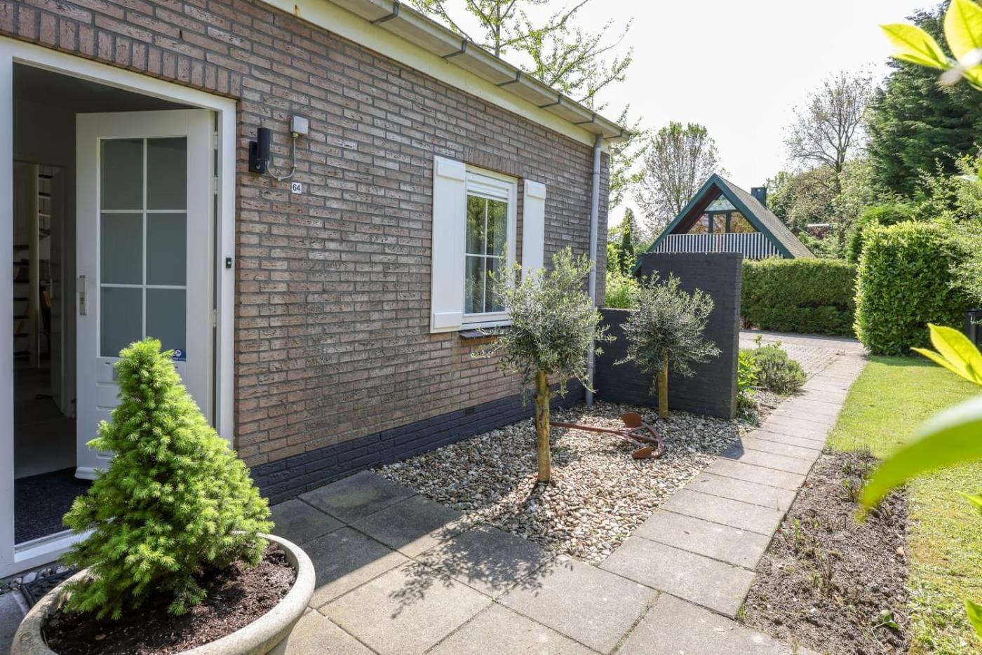 Hello Zeeland - Vakantiehuis De Elf Boompjes 64 Bruinisse Dış mekan fotoğraf
